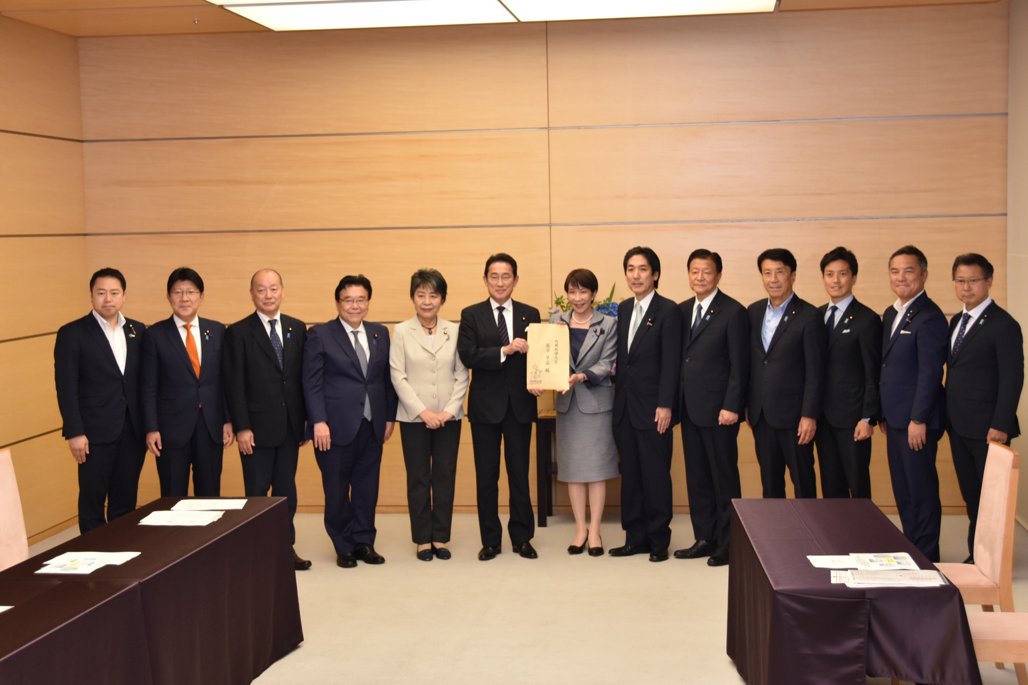 日本成長戦略本部 高市総理への申入れ